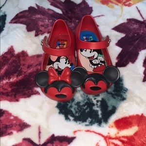 Minnie Mouse shoes